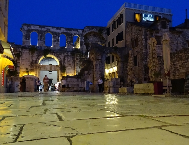 GRECIA  CROACIA