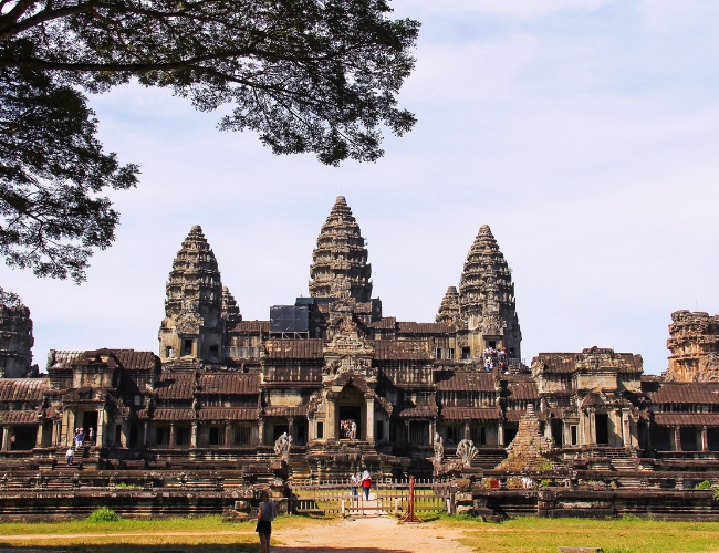 CAMBOYA EXPRESS: ESENCIAS DE ANGKOR