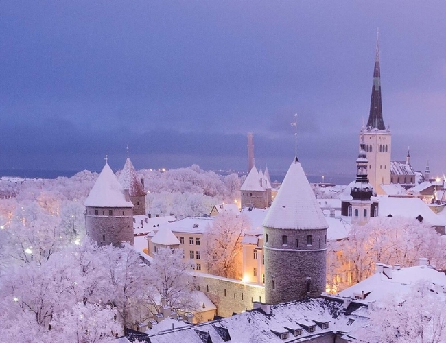AO NUEVO EN TALLIN