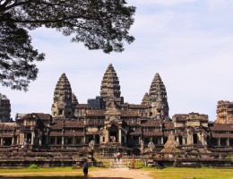 CAMBOYA EXPRESS: ESENCIAS DE ANGKOR